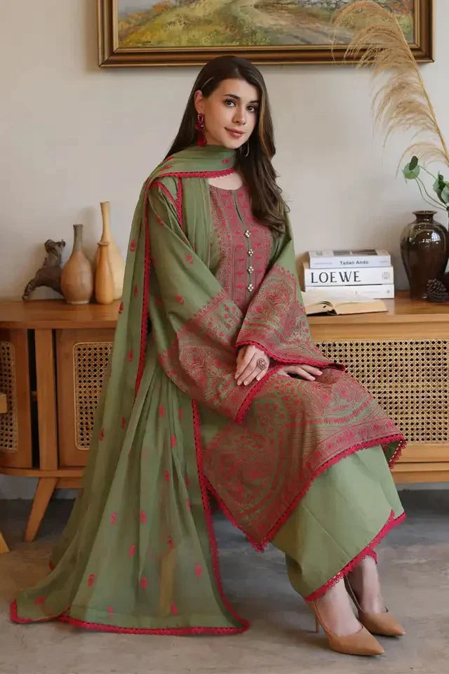 CF1002 - Bareeze 3 Piece Embroidered Lawn Suit