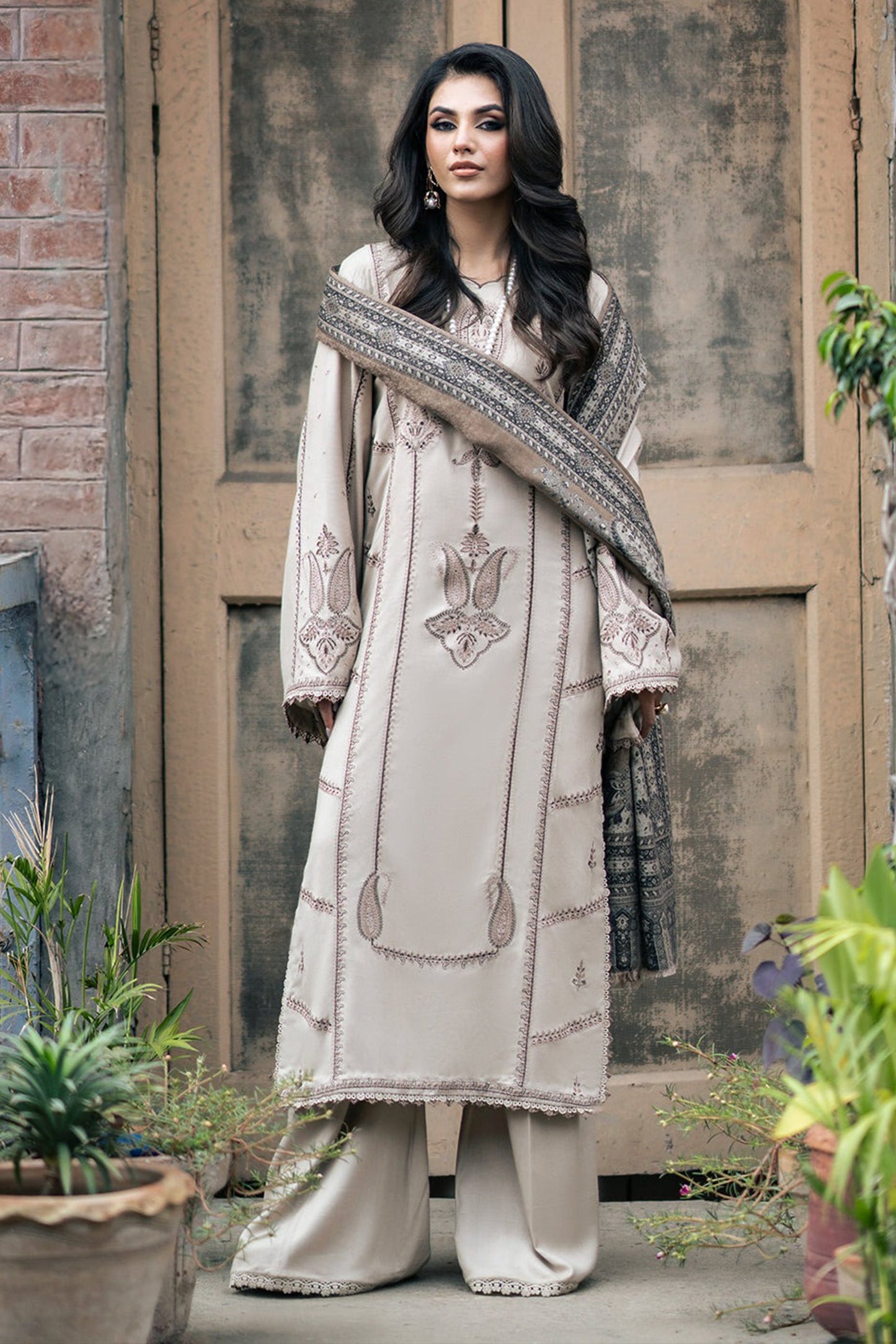 CF1117-Winter  Jazmin 3PC Dhanak Embroidered Suit -