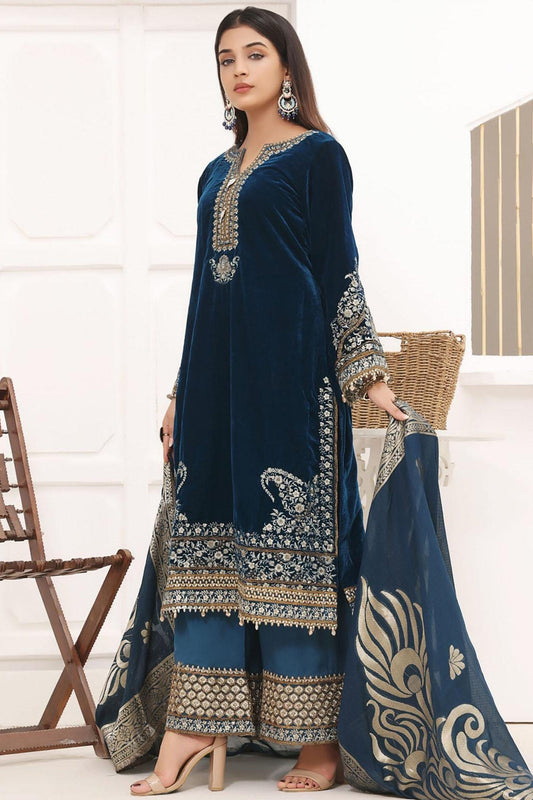 CF1112 -Winter Asim jofa Velvet Embroidered with Printed organza duppatta Winter Collection