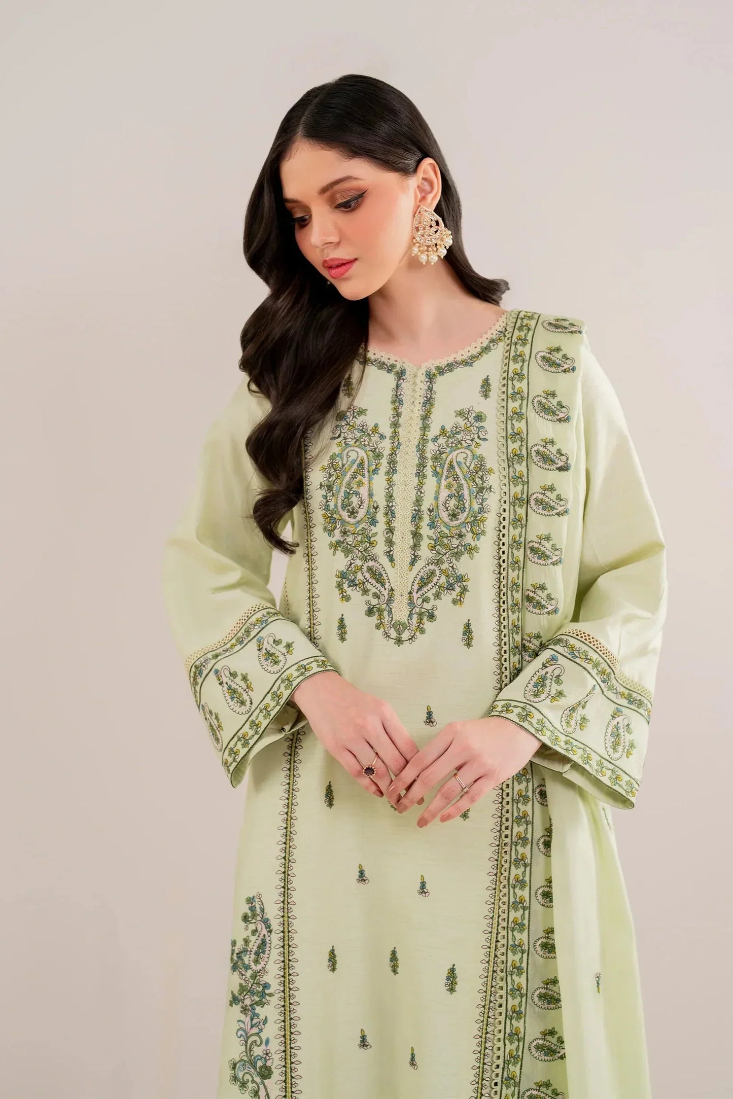 CF1263 Florent - Winter 3PC Dhanak Embroidered Suit